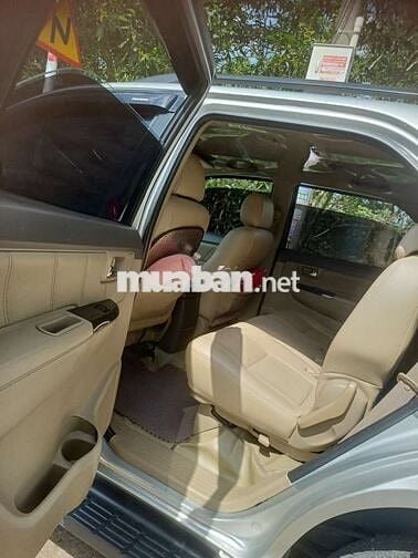 2012 2.7V - 180000 km