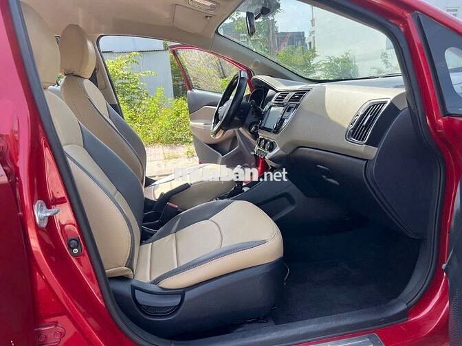 Kia Rio 2015 1.4 AT Sedan - 99997 km