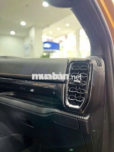 Ford Ranger Wildtrak 4x4 xe sẵn đủ màu giao ngay