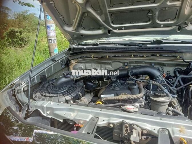 2012 2.7V - 180000 km