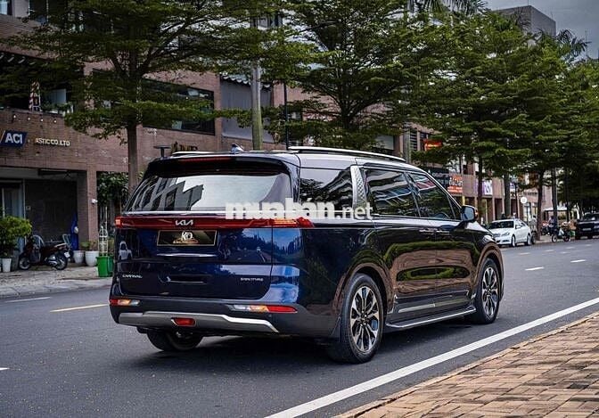 KIA Carnival Signature 2022 2.2 DẦU 45.000 km