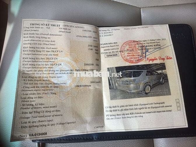 2012 2.7V - 180000 km