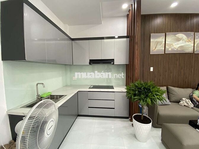 NHÀ VỊ TRÍ ĐẸP TIỆN KINH DOANH 5.6X8.5 ĐƯỜNG TÂY THẠNH. QUẬN TÂN PHÚ.