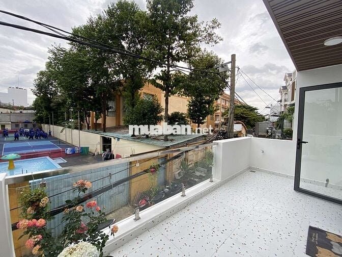 NHÀ VỊ TRÍ ĐẸP TIỆN KINH DOANH 5.6X8.5 ĐƯỜNG TÂY THẠNH. QUẬN TÂN PHÚ.