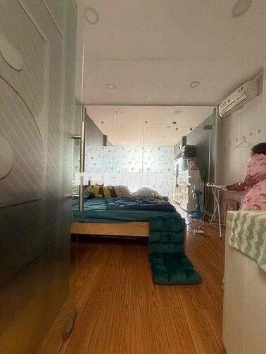 Cần cho thuê nhà mt nội bộ kinh doanh 4x14m 2 lầu 3pn 3wc giá 12tr