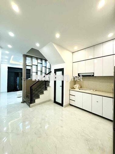 TRUNG TÂM THANH XUÂN - 3 THOÁNG - 6 TẦNG- 8 PHÒNG NGỦ - VÀI BƯỚC RA PH