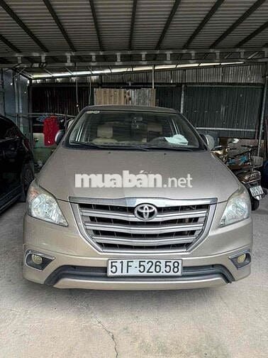 Toyota Innova 2015 2.0 E 78.000km