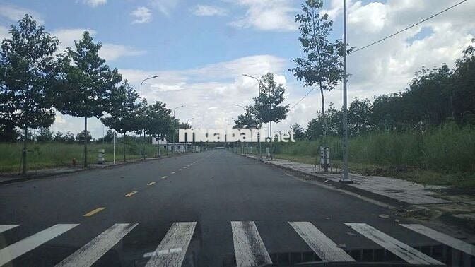 Cần bán lô đất đẹp 70m2 khu nhà ở Bình Mỹ 2 giá 1,12 tỷ