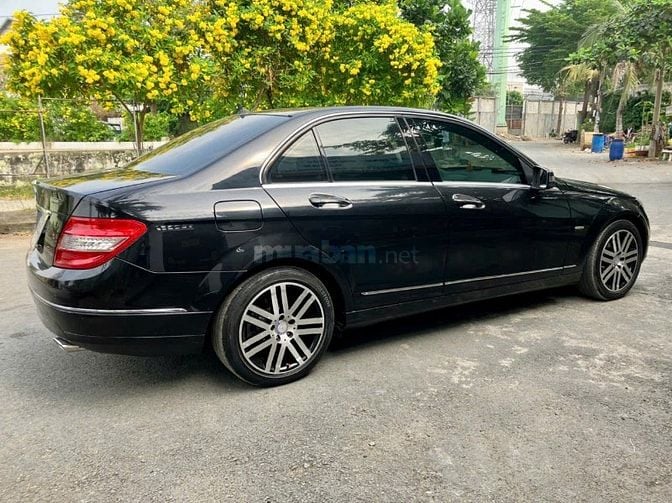 Mercedes-Benz C230 bản Avantgarde cao cấp full option 90%new