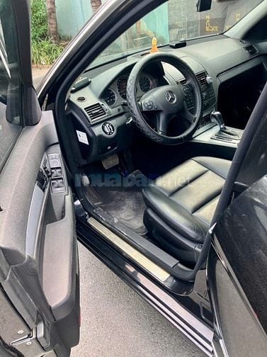 Mercedes-Benz C230 bản Avantgarde cao cấp full option 90%new