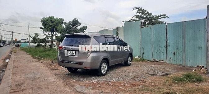 Xe gia đình cần bán