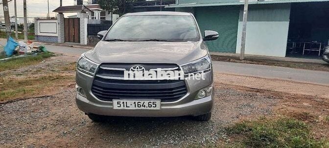 Xe gia đình cần bán