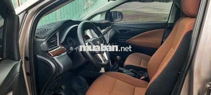 Xe gia đình cần bán