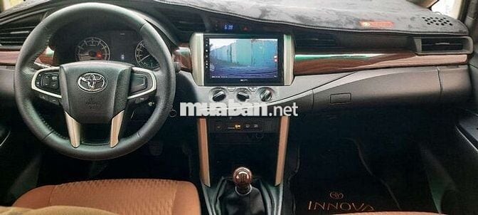 Xe gia đình cần bán