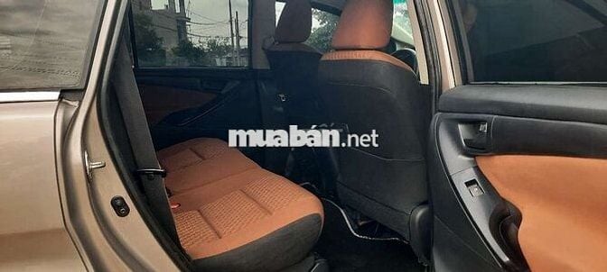 Xe gia đình cần bán