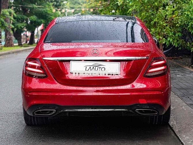 Mercedes E200 Sport  Model 2020 - 1 chủ - Đỏ/Đen