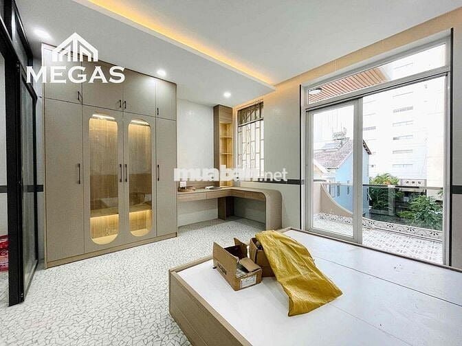 CHO THUÊ CĂN HỘ CAO CẤP BAN CÔNG SÁNG NGAY COOPMART NHIÊU LỘC Q3