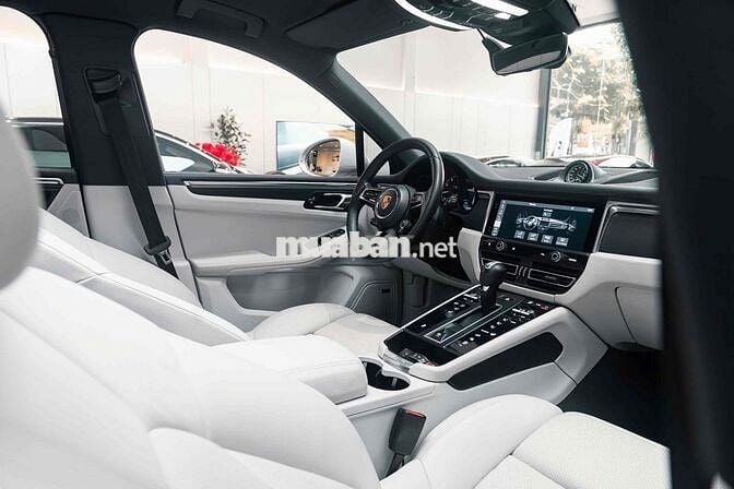 LONG ANH AUTO về Porsche Macan model 2022