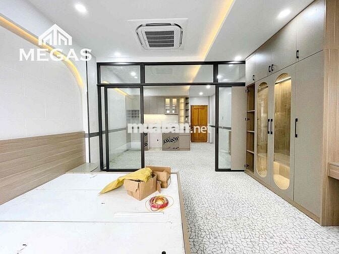 CHO THUÊ CĂN HỘ CAO CẤP BAN CÔNG SÁNG NGAY COOPMART NHIÊU LỘC Q3