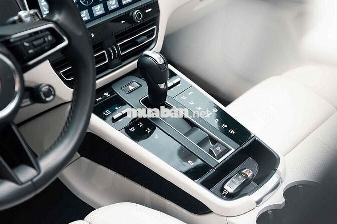 LONG ANH AUTO về Porsche Macan model 2022