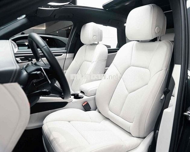 LONG ANH AUTO về Porsche Macan model 2022