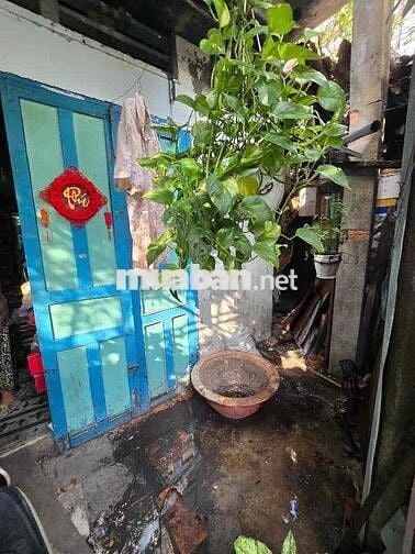 LÔ GÓC 2MT 70M2 NGANG 5,7M- HXH THÔNG D2- 30M RA HÀNG XANH- 12,X TY TL