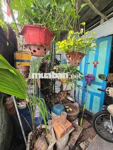 LÔ GÓC 2MT 70M2 NGANG 5,7M- HXH THÔNG D2- 30M RA HÀNG XANH- 12,X TY TL