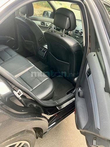 Mercedes-Benz C230 bản Avantgarde cao cấp full option 90%new