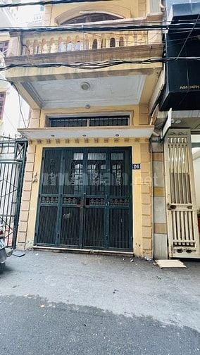 Hoàng Quốc Việt – Cầu Giấy – Ô TÔ – 80 M2 – 4 T – MT 3.2 M -Giá 18.8 T