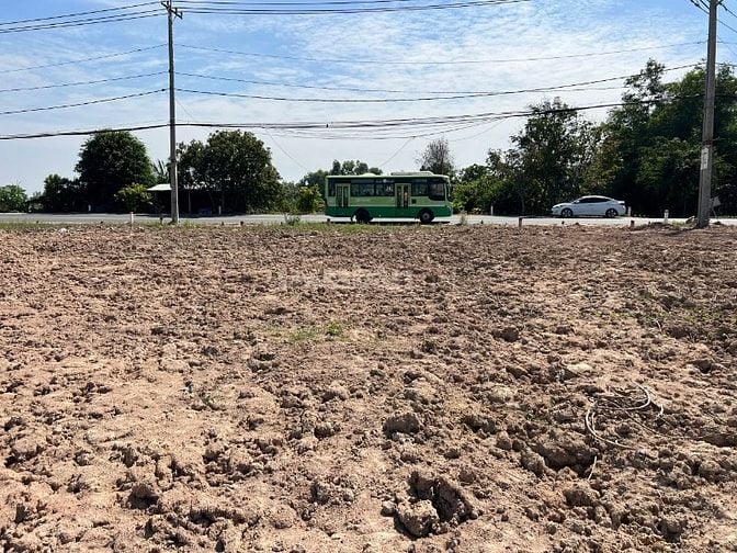 Bán đất mặt tiền Tỉnh Lộ 7 ngang 10 mét full thổ cư giá chỉ 430tr mét 