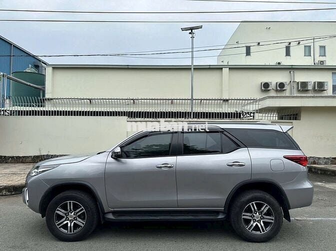 TOYOTA FORTUNER 2.4G AT DIESEL