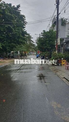 Cần Bán Dãy Trọ , Dòng Tiền 84tr 1 năm , Ngay 9 Tòa ECohome , Đang Xây