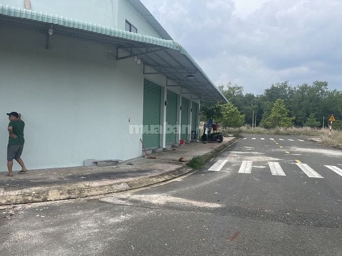 Bán lô góc 2MT khu dân cư dụ án phường Bình Phước, Dồng Nai 