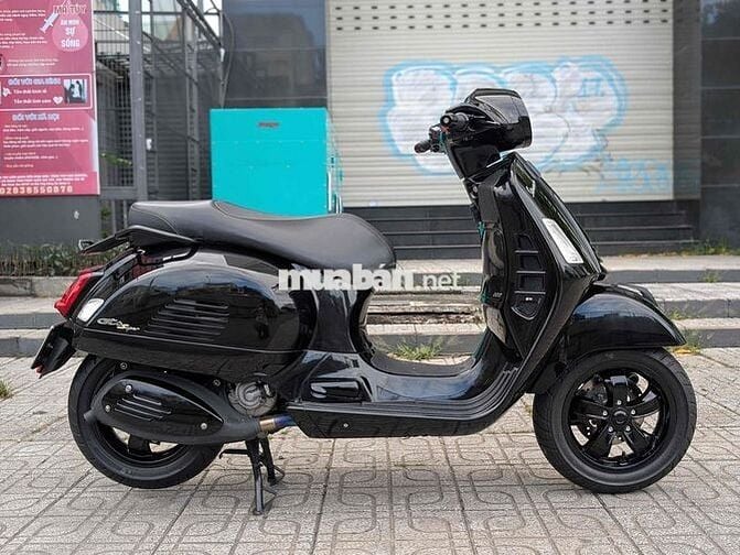 GTS SuperTech 300 HPE 2020 Đen