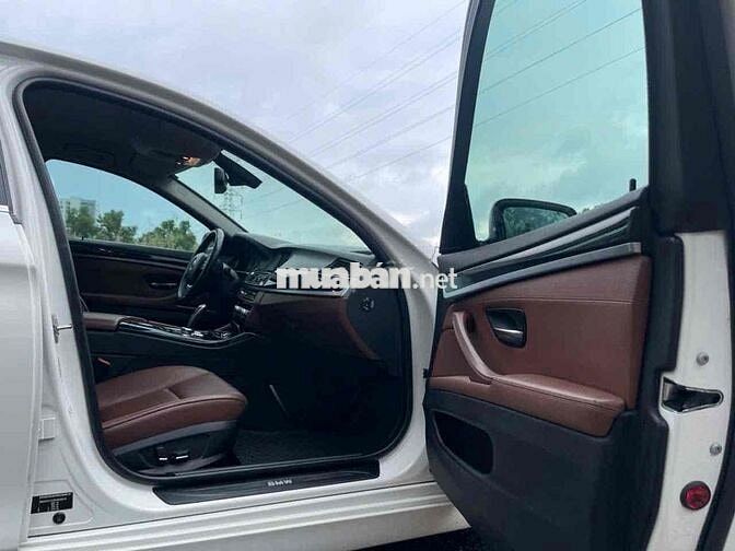 BMW 5 Series 2011 528i