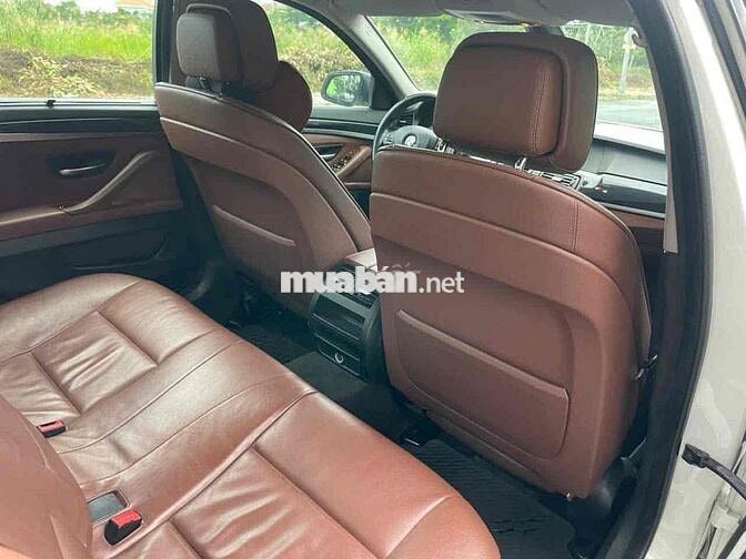 BMW 5 Series 2011 528i