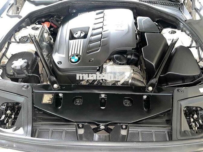 BMW 5 Series 2011 528i