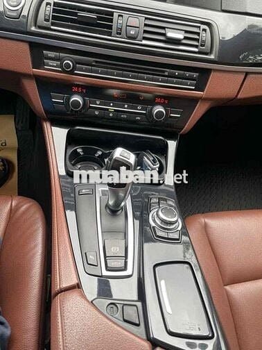 BMW 5 Series 2011 528i