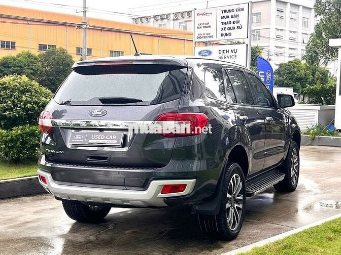 Ford Everest 2018 Titanium 2.0L 4x2 AT - 7900 km