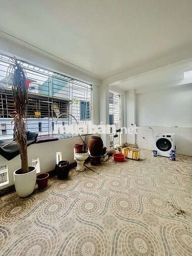 NGÔI NHÀ ĐÁNG SỐNG THÍCH HỢP CHO ĐÔI VỢ CHỒNG TRẺ