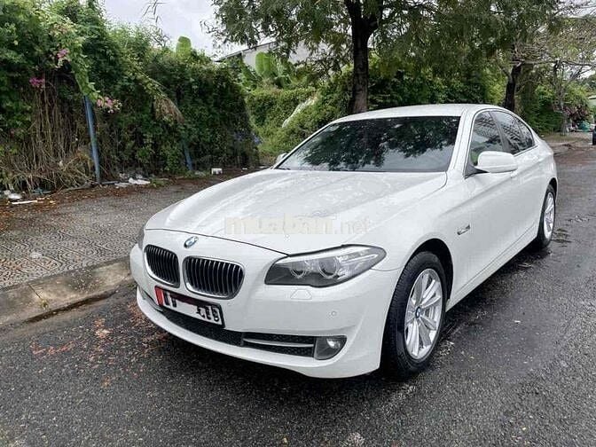 BMW 5 Series 2011 528i