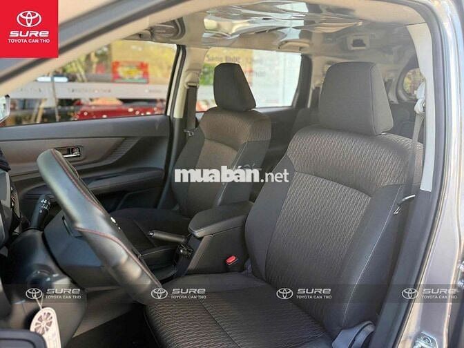 Toyota Avanza Premio 2025 số sàn  - 3.500 km