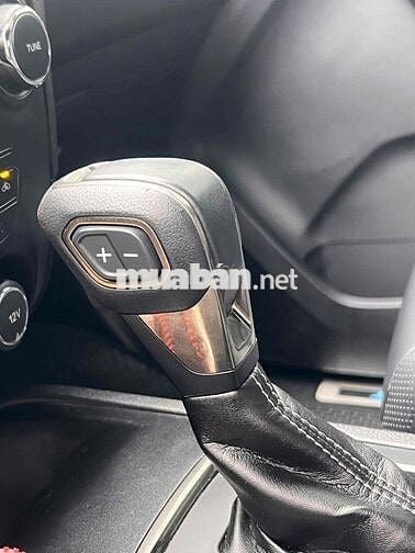 Ford Everest Titanium 2.0L 4x2 AT 2018