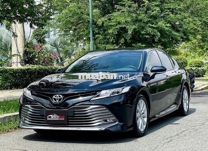 Toyota Camry 2.0G 2021 Đen - 31000 km