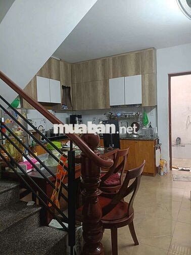 NHÀ XÂY KIÊN CỐ 1 / ĐƯỜNG TRƯƠNG THỊ HOA. HẺM TRƯỚC NHÀ 6M VỊ TRÍ ĐẸP