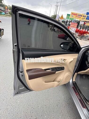 Toyota Vios 2019 1.5E MT Bạc