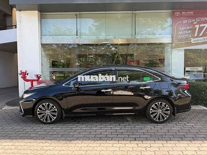 Corolla Altis 2023 1.8V - 47.000 km siêu đẹp