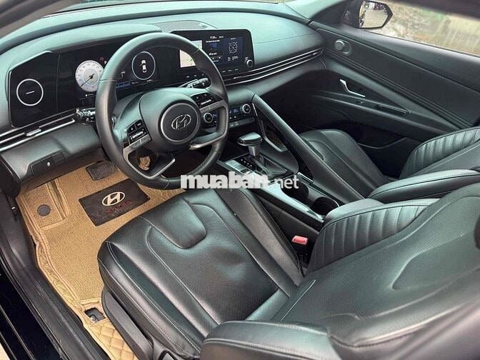 Hyundai Elantra 2023 1.6 AT Đặc biệt - 42000 km