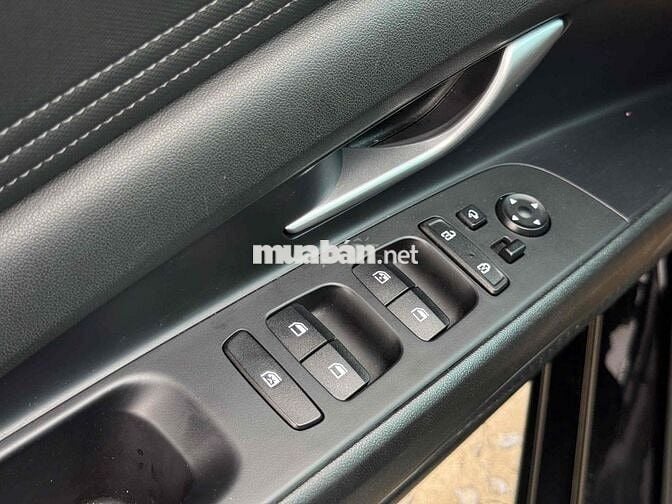 Hyundai Elantra 2023 1.6 AT Đặc biệt - 42000 km