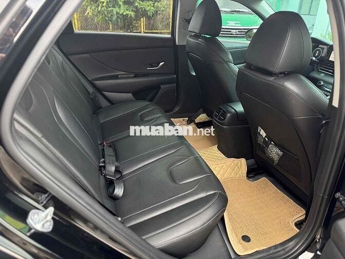 Hyundai Elantra 2023 1.6 AT Đặc biệt - 42000 km